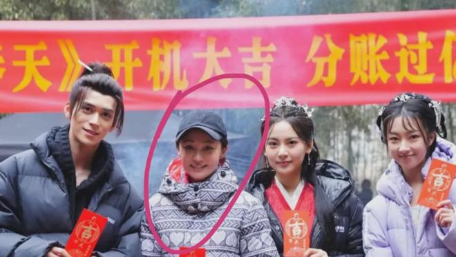 笛“复出无望”董洁却能逆风翻盘不朽情缘平台同样是出轨为何姚