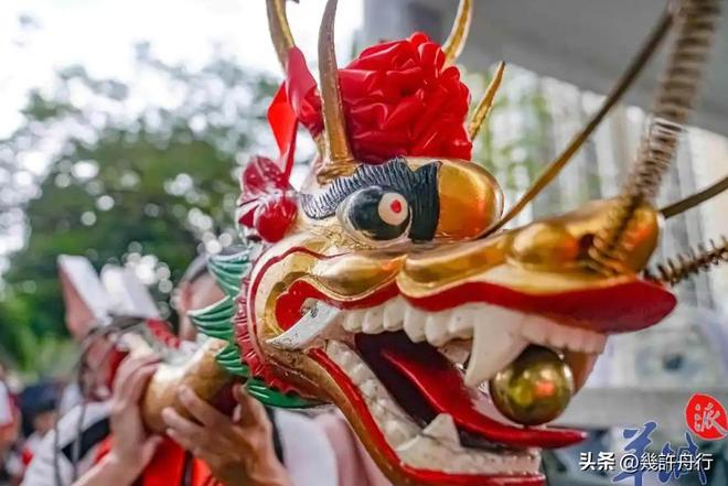 龙舟翻2条翻船原因离谱这下要被嘲笑了不朽情缘MG猎德村的船翻了！3条新(图11)